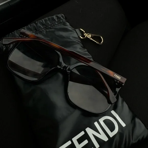Fendi glasses willing to negotiate price Fendi FF Squared FE50131I Square Glasses | Fashion Eyewear main image 2